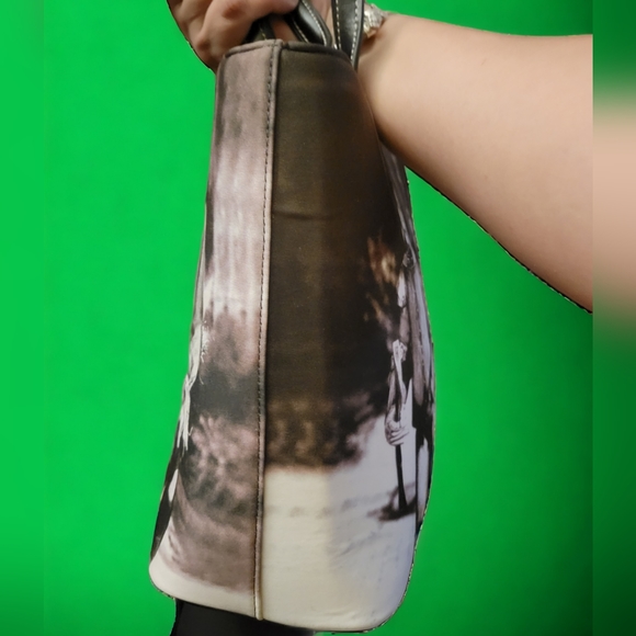 WIZARD OF OZ RARE RHINESTONE ACCENT SHOULDER BAG - Picture 4 of 12